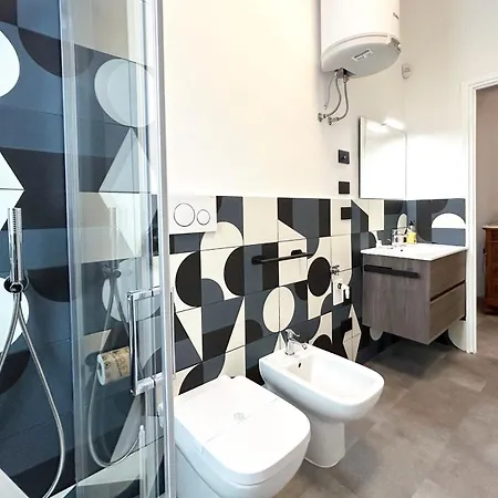 Borgo Dora - High-tech Con Balcone - Grandmaison Turin